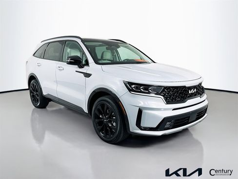 Certified 2023 Kia Sorento SX FWD image 3