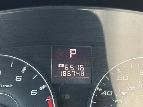 Used 2012 Subaru Outback 2.5i Limited AWD/4WD image 25