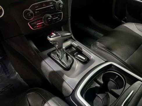 Used 2020 Dodge Charger SXT w/ Leather Interior Group RWD image 20