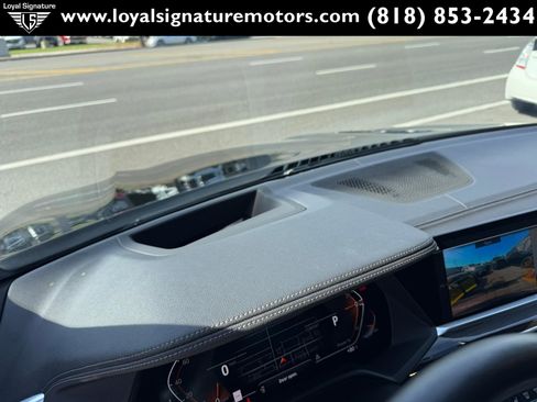 Used 2023 BMW X6 xDrive40i w/ M Sport Package image 24