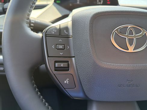 New 2026 Toyota Prius LE FWD image 15