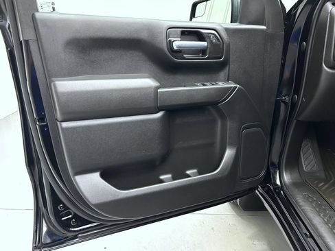 Used 2021 Chevrolet Silverado 1500 Custom w/ LPO, Dark Essentials Package AWD/4WD image 9