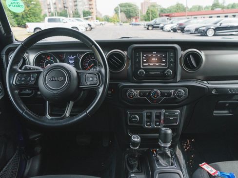 Used 2020 Jeep Wrangler Sport AWD/4WD image 13