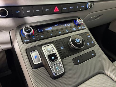 Used 2023 Hyundai Palisade SEL FWD image 33
