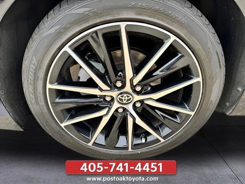 Used 2021 Toyota Camry SE FWD image 21