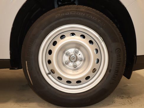 New 2025 Ford Maverick XL image 26