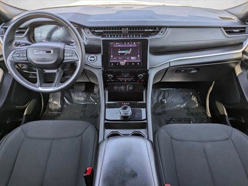 Used 2024 Jeep Grand Cherokee L Laredo AWD/4WD image 16