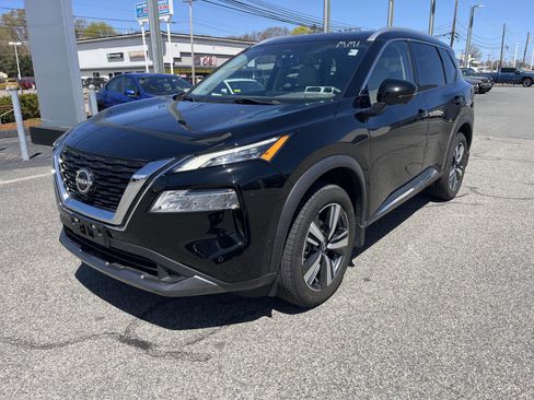 Used 2023 Nissan Rogue SL w/ SL Premium Package AWD/4WD image 2