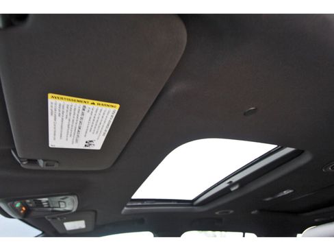 Used 2023 Chevrolet Traverse Premier w/ Redline Edition FWD image 30