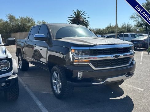 Used 2018 Chevrolet Silverado 1500 LT w/ All Star Edition RWD image 1