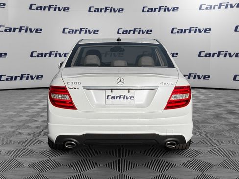 Used 2014 Mercedes-Benz C 300 4MATIC Sedan image 4