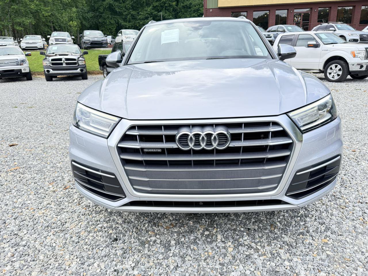 Used 2019 Audi Q5 2.0T Premium w/ Convenience Package AWD/4WD image 3
