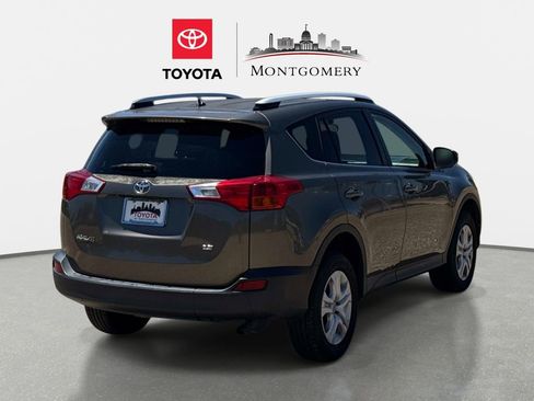 Used 2014 Toyota RAV4 LE FWD image 3