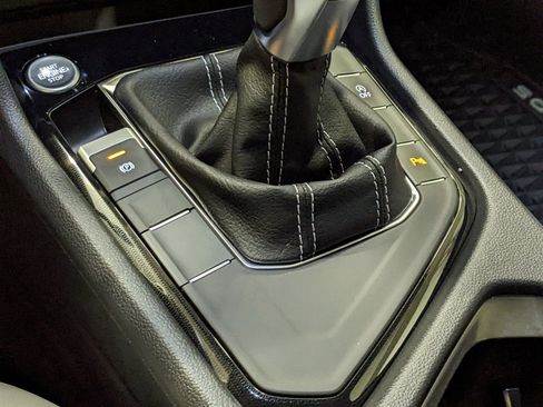 New 2025 Volkswagen Taos SE image 20