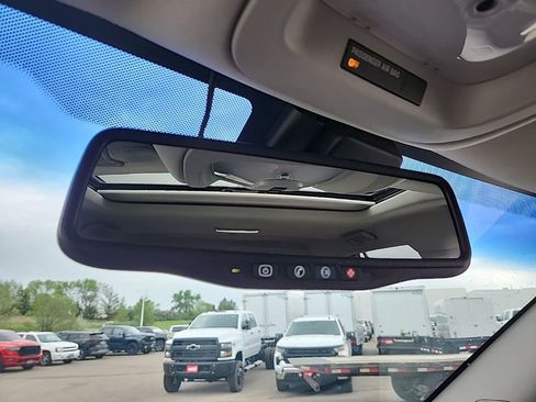 Used 2011 GMC Terrain SLE AWD/4WD image 17