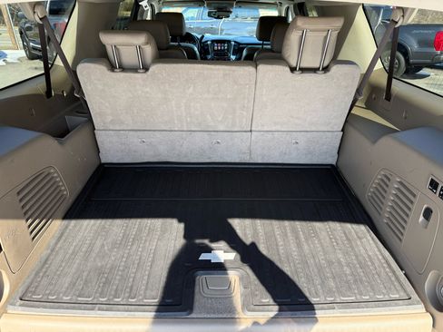 Used 2019 Chevrolet Suburban Premier image 18