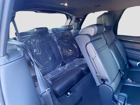 New 2025 Land Rover Range Rover Long Wheelbase SE image 22