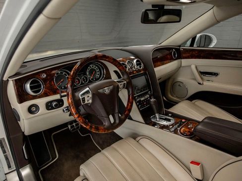 Used 2015 Bentley Flying Spur V8 AWD/4WD image 21