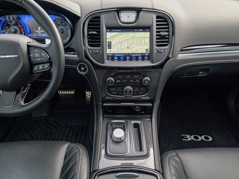 Used 2023 Chrysler 300 C image 44