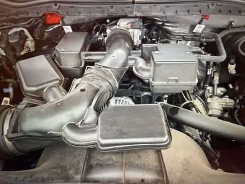 Used 2021 Ford F250 XLT w/ XLT Premium Package image 12