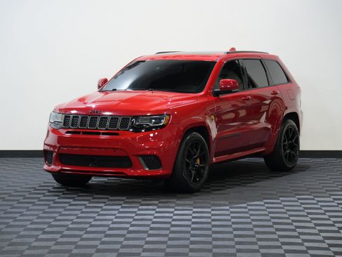 Used 2019 Jeep Grand Cherokee Trackhawk w/ Trailer Tow Group IV AWD/4WD image 3