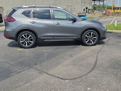 Used 2020 Nissan Rogue SL w/ Premium Package AWD/4WD image 9