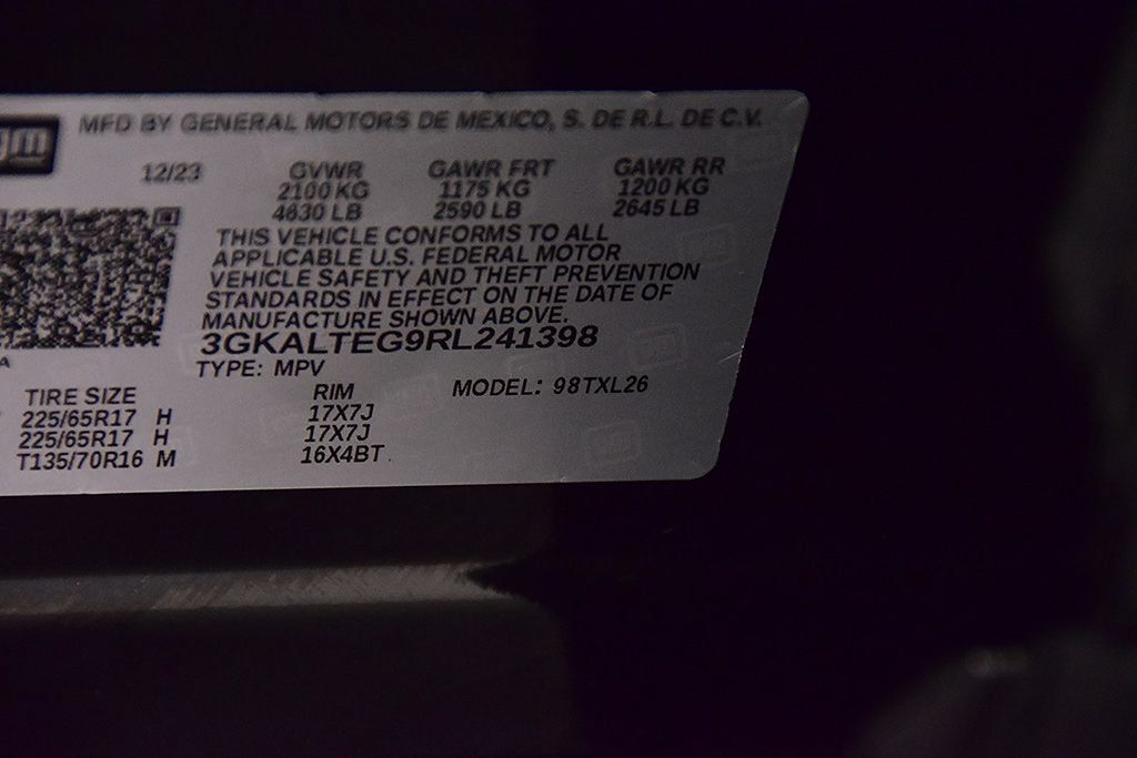 Used 2024 GMC Terrain SLE w/ Driver Convenience Package AWD/4WD image 16