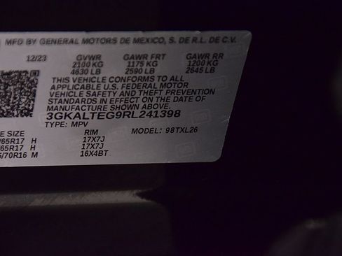 Used 2024 GMC Terrain SLE w/ Driver Convenience Package AWD/4WD image 16
