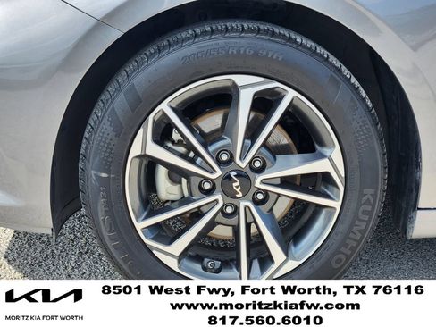 Certified 2024 Kia Forte LXS w/ LXS Technology Package FWD image 9