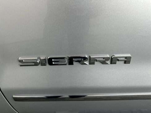 Used 2018 GMC Sierra 1500 SLT w/ SLT Premium Package AWD/4WD image 34
