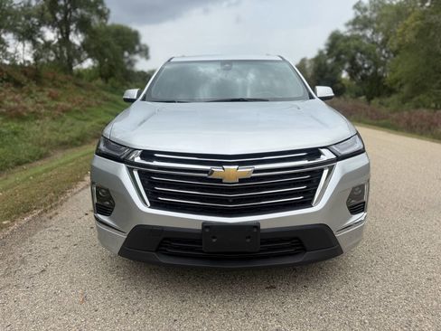 Used 2022 Chevrolet Traverse High Country image 3