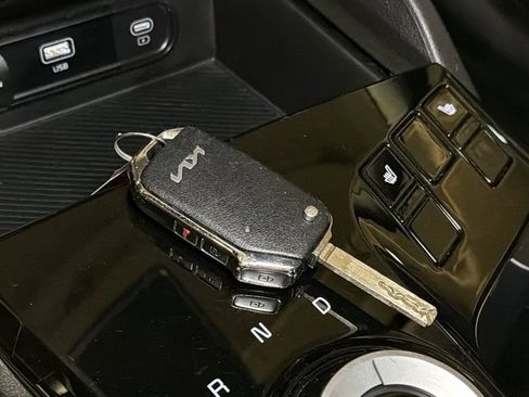 Used 2023 Kia Sportage LX image 30