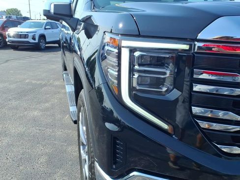 Used 2022 GMC Sierra 1500 SLT w/ SLT Premium Plus Package AWD/4WD image 28