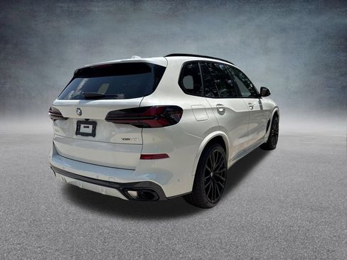 New 2026 BMW X5 xDrive40i w/ M Sport Package AWD/4WD image 5