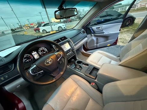 Used 2015 Toyota Camry XLE image 28