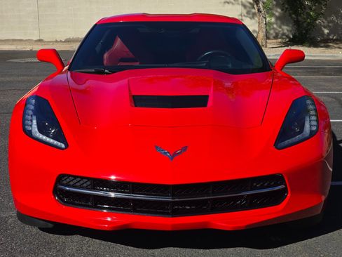 Used 2014 Chevrolet Corvette Stingray Coupe w/ 2LT Preferred Equipment Group image 3