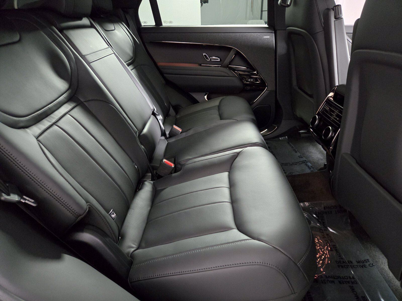New 2027 Land Rover Range Rover Sport Dynamic SE AWD/4WD image 18