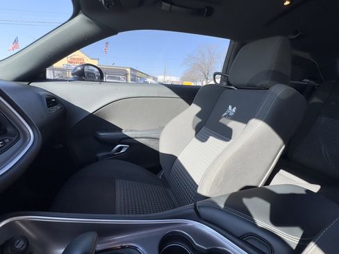 Certified 2022 Dodge Challenger R/T Scat Pack w/ Driver Convenience Group image 14