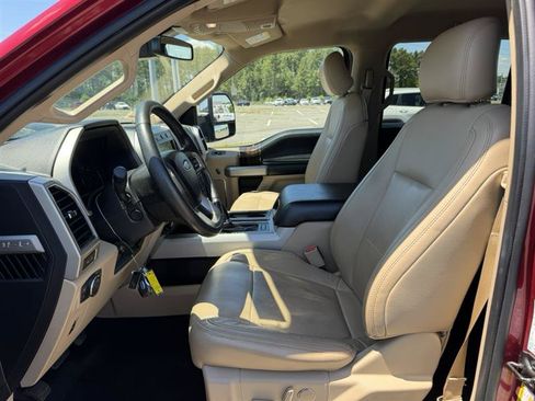 Used 2017 Ford F150 Lariat w/ Equipment Group 502A Luxury RWD image 15