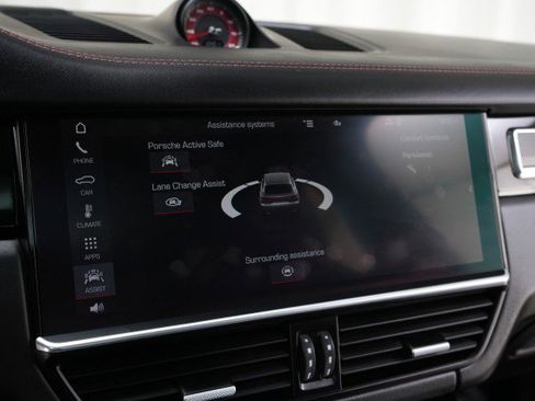 Used 2021 Porsche Cayenne GTS image 58