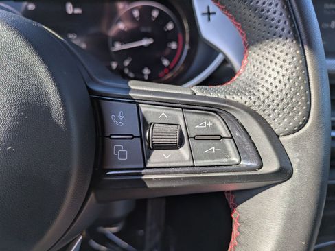 Used 2024 Alfa Romeo Stelvio AWD image 18