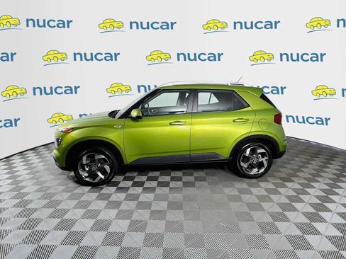 Certified 2023 Hyundai Venue SEL FWD image 4