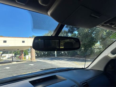 Used 2013 Toyota Tundra Base image 13