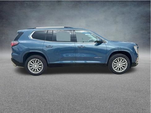 Used 2025 GMC Acadia Denali w/ LPO, All-Weather Package AWD/4WD image 11