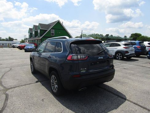 Used 2019 Jeep Cherokee Latitude Plus w/ Comfort/Convenience Group AWD/4WD image 5
