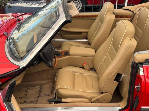 Used 1996 Jaguar XJS 4.0 Convertible RWD image 15