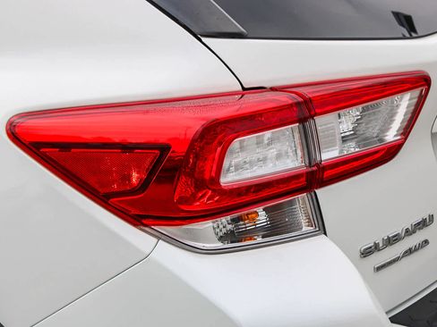 Used 2022 Volkswagen Taos SE w/ Panoramic Sunroof Package image 36