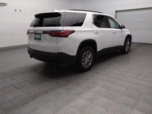 Used 2023 Chevrolet Traverse LT FWD image 9