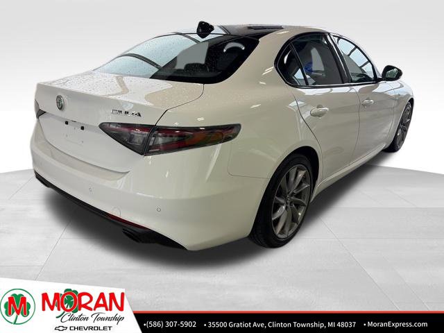Used 2024 Alfa Romeo Giulia Ti RWD image 4