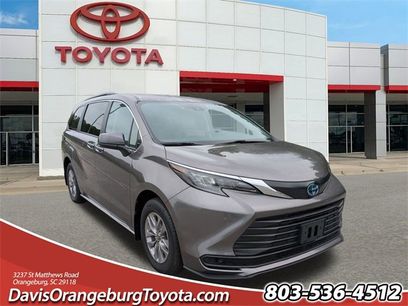 Used 2024 Toyota Sienna LE